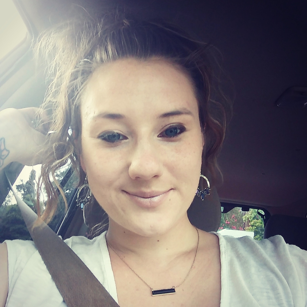 Meet your Posher, Lauren